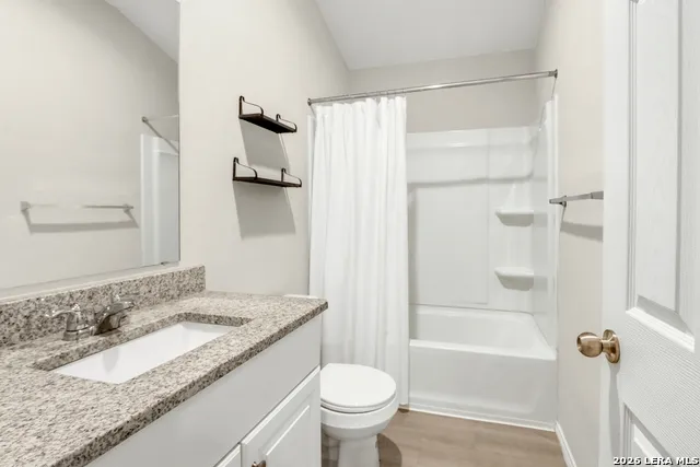 3200 Broad View Seguin, TX 78155